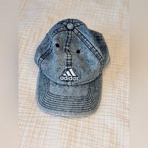 Adidas Jean hat